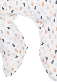 Witte nekkussen met een pastelgekleurde rechthoekige confetti-patroon in perzik, grijs en zwart op zachte stof.