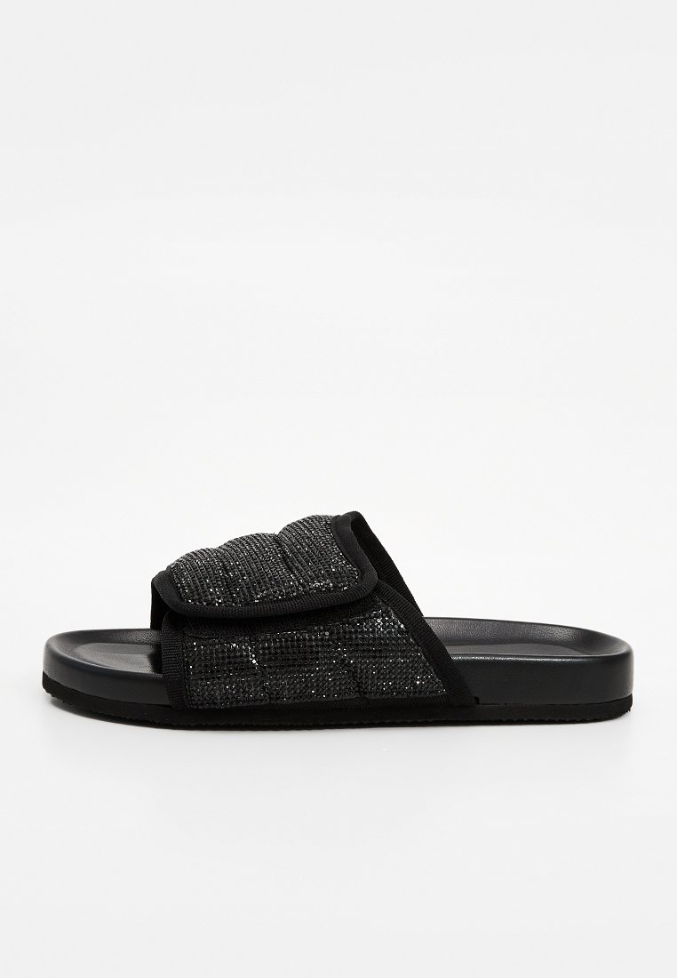 Pantolette flach
