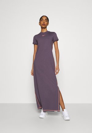 DRESS - Maxikjole - dark raisin/bright mango