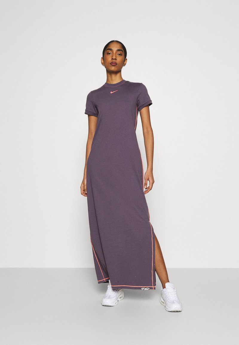 Nike Sportswear DRESS Maxi šaty dark raisin/bright mango/tmavomodrá