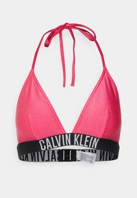Růžový bikinový top s rýhovaným vzorem, trojúhelníkovým designem, zavazovacími ramínky za krk a černým páskem s bílým logem "CALVIN KLEIN".