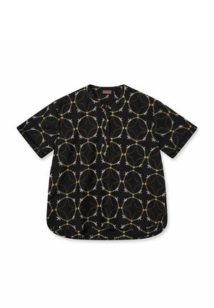 Must lühikeste varrukatega pluus ümmarguse kaelusega, kollase ja roosa lillelise kettmustriga, veidi kõverdatud hem.