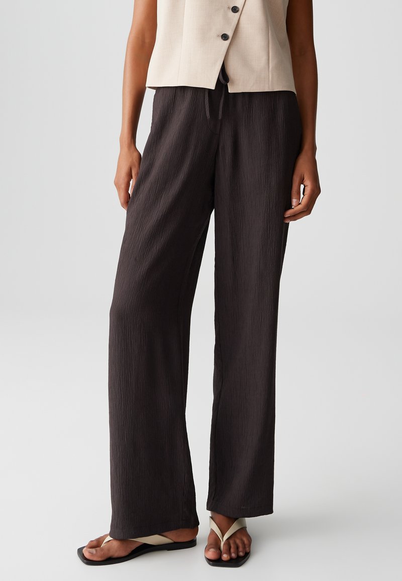 OPUS HIGH RISE LONG WIDE FIT CRINKLE - Broek - midnight brown