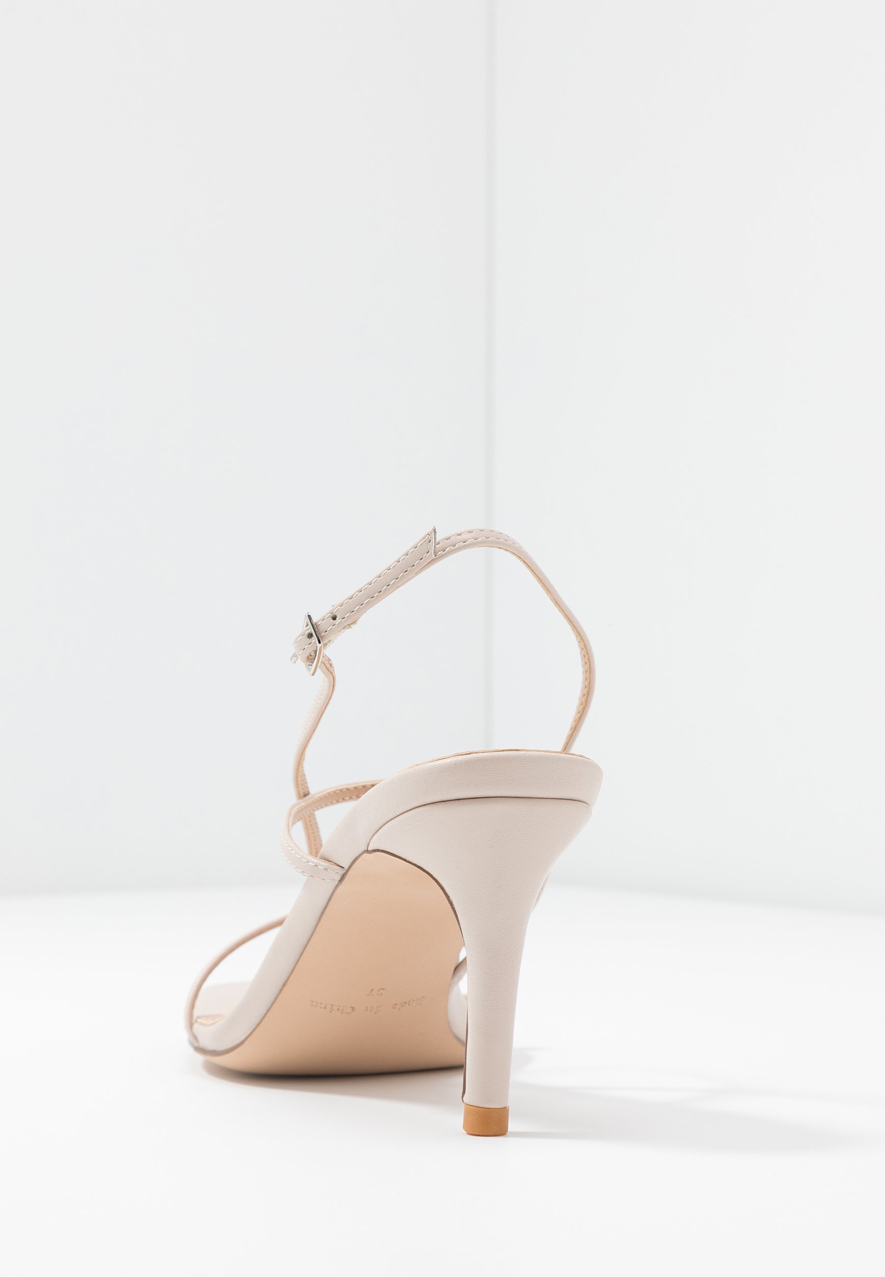 NA KD STRAPPY STILETTO Sandaler med høye hæler nude NA KD Salg | Sko Dame | Nye tilbud på Zalando