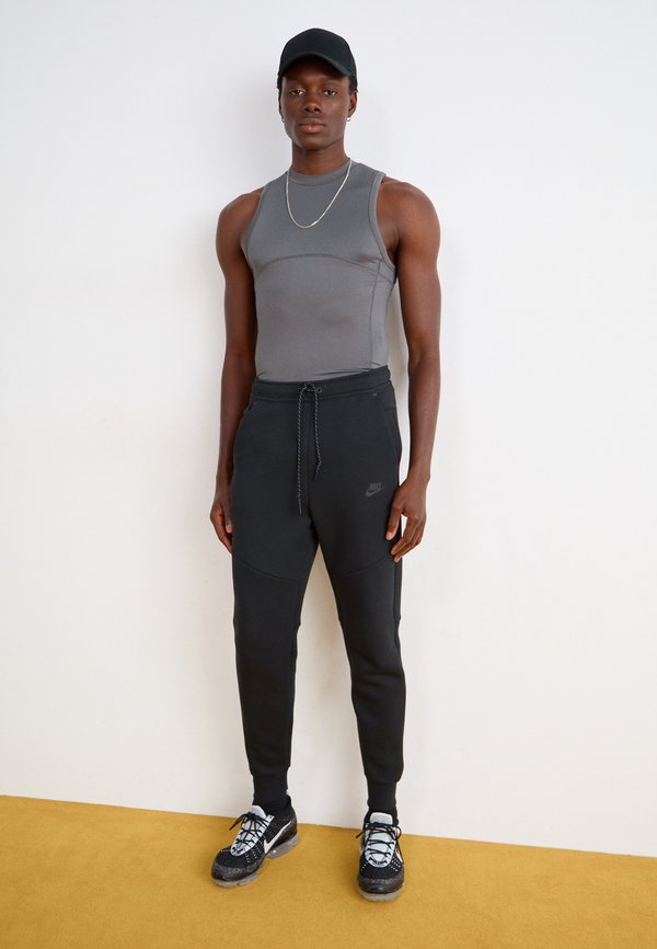 Tracksuit bottoms - schwarz4