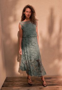 Next Maxiklänning - dusty blue