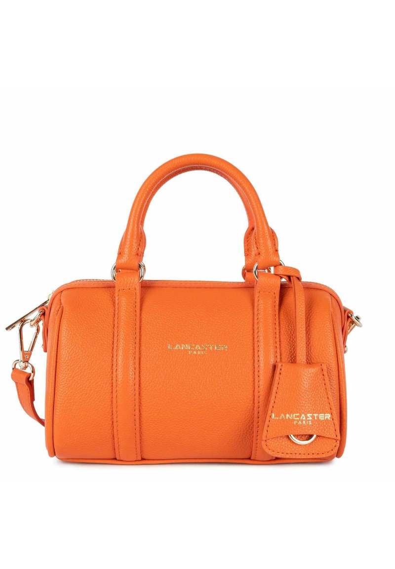 Borsa a tracolla in pelle arancione con doppie maniglie, tracolla removibile, accessori in oro e logo frontale. Forma rettangolare con finitura testurizzata.