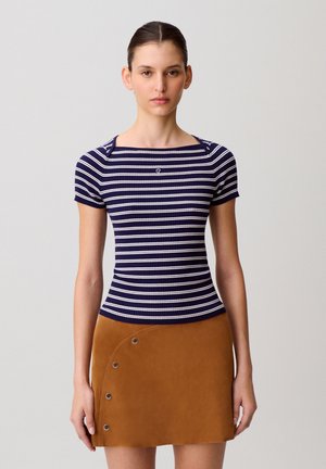 T-shirt con stampa - bicolore