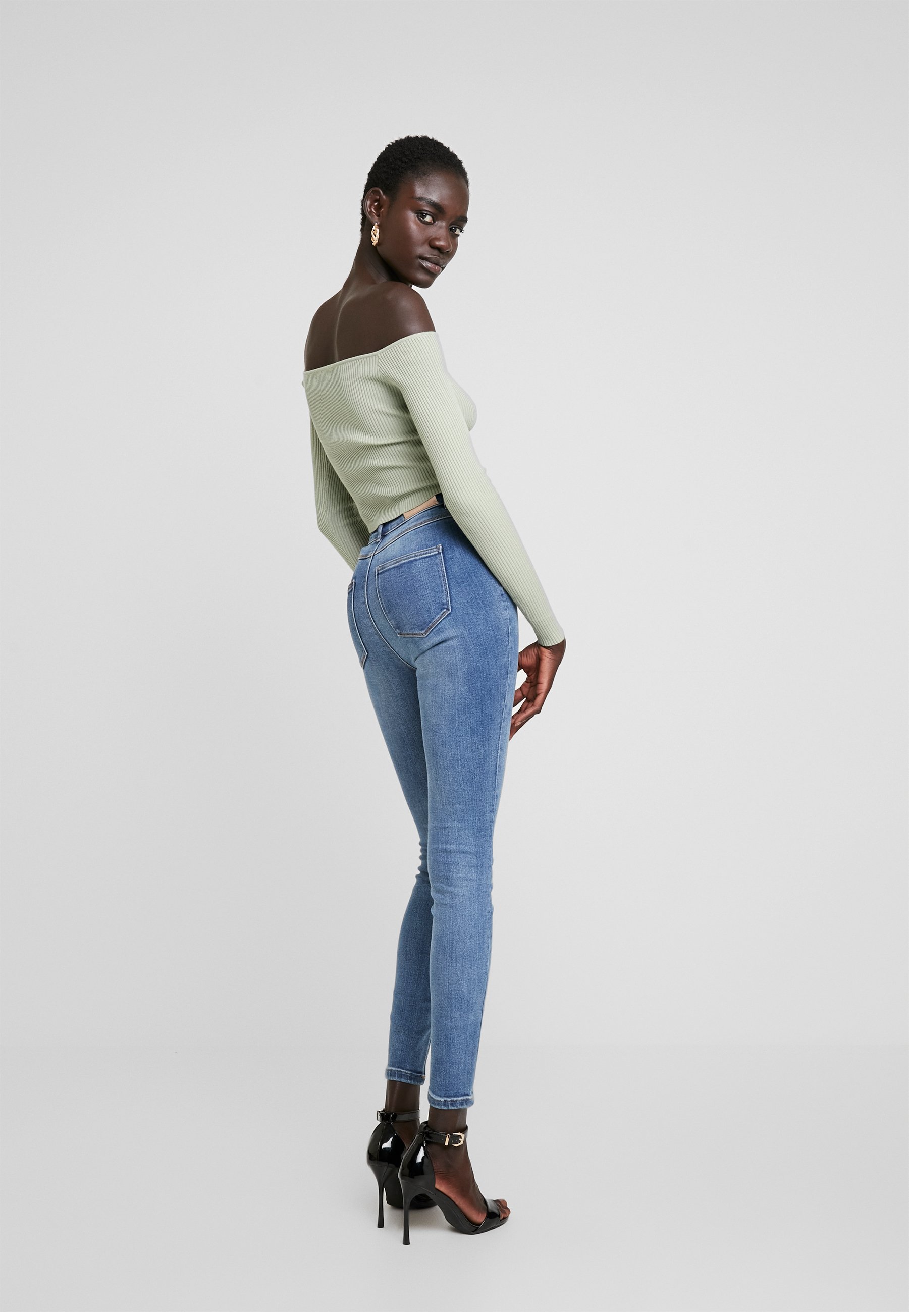 ONLY Tall ONLMILA - Aptempti džinsai - medium blue denim/mėlynų džinsų -  Zalando.lt