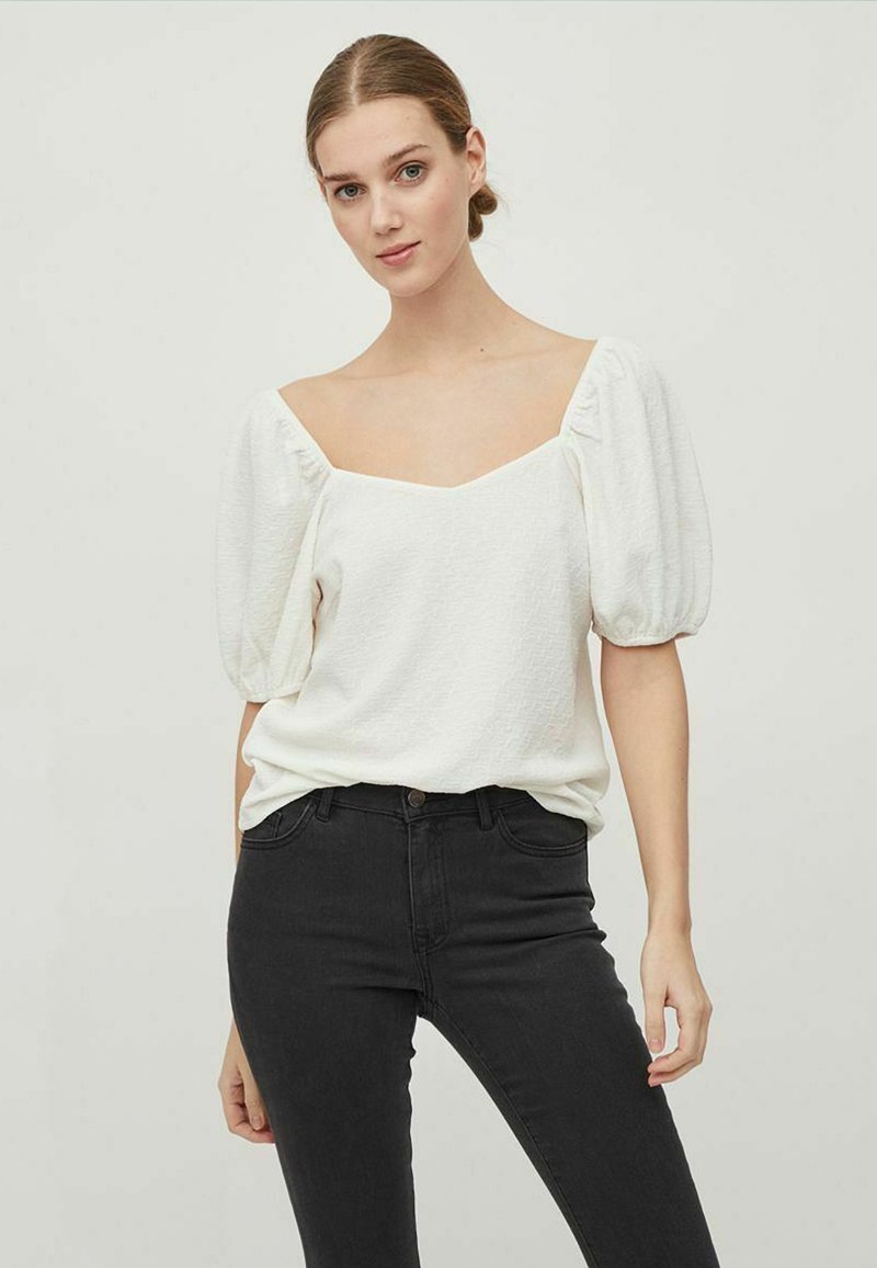 Damen T-Shirts | Vila KARREEAUSSCHNITT Bluse cloud dancer/offwhite - JR47102 Damen T-Shirts | Vila KARREEAUSSCHNITT Bluse cloud dancer/offwhite - JR47102