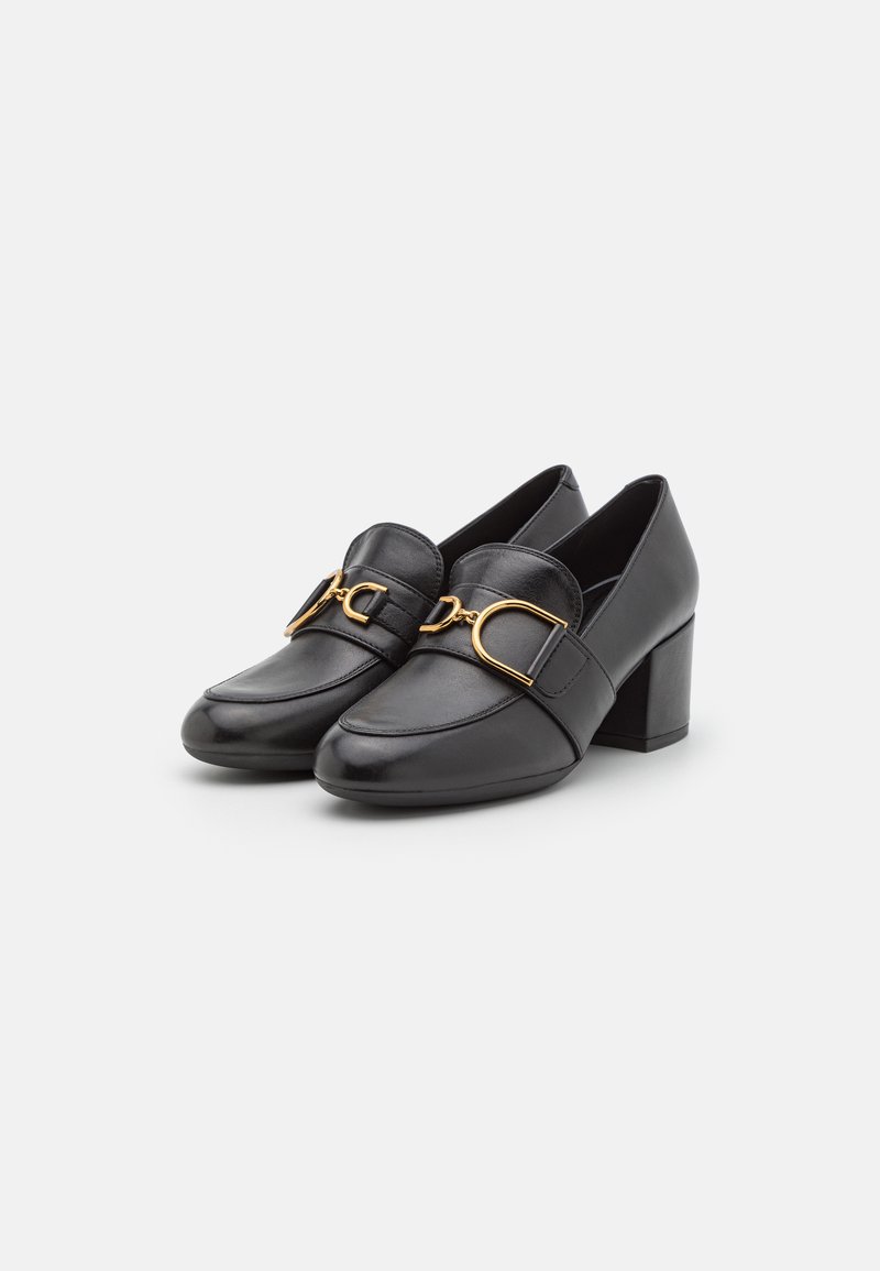Schwarze Leder-Loafer mit Blockabsatz und runder Zehenform, ausgestattet mit einem goldfarbenen Schnallenakzent über dem Spann und einer glatten Textur.