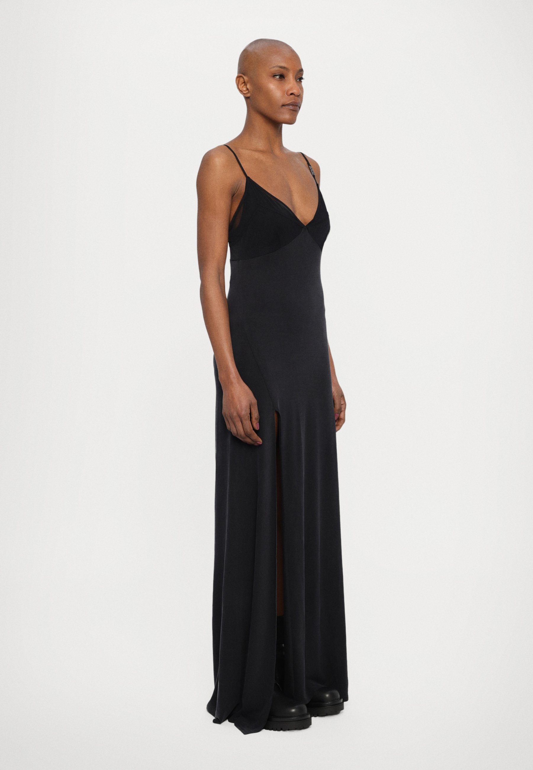 【関税&送料込】Versace Black Stretch Viscose Dress Versace Jeans Couture Maxi dress - black - Zalando.co.uk