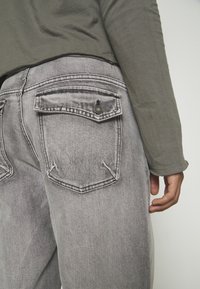 Jaded London Relaxed fit jeans - light grey