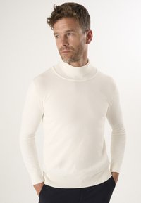 TURTLENECK - Jumper - off-white