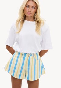 Non sélectionné, blue stripes