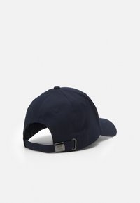 Thumbnail Image 4