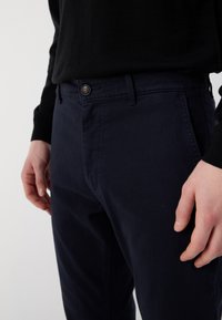 BOSS SLIM - Chino - dark blue