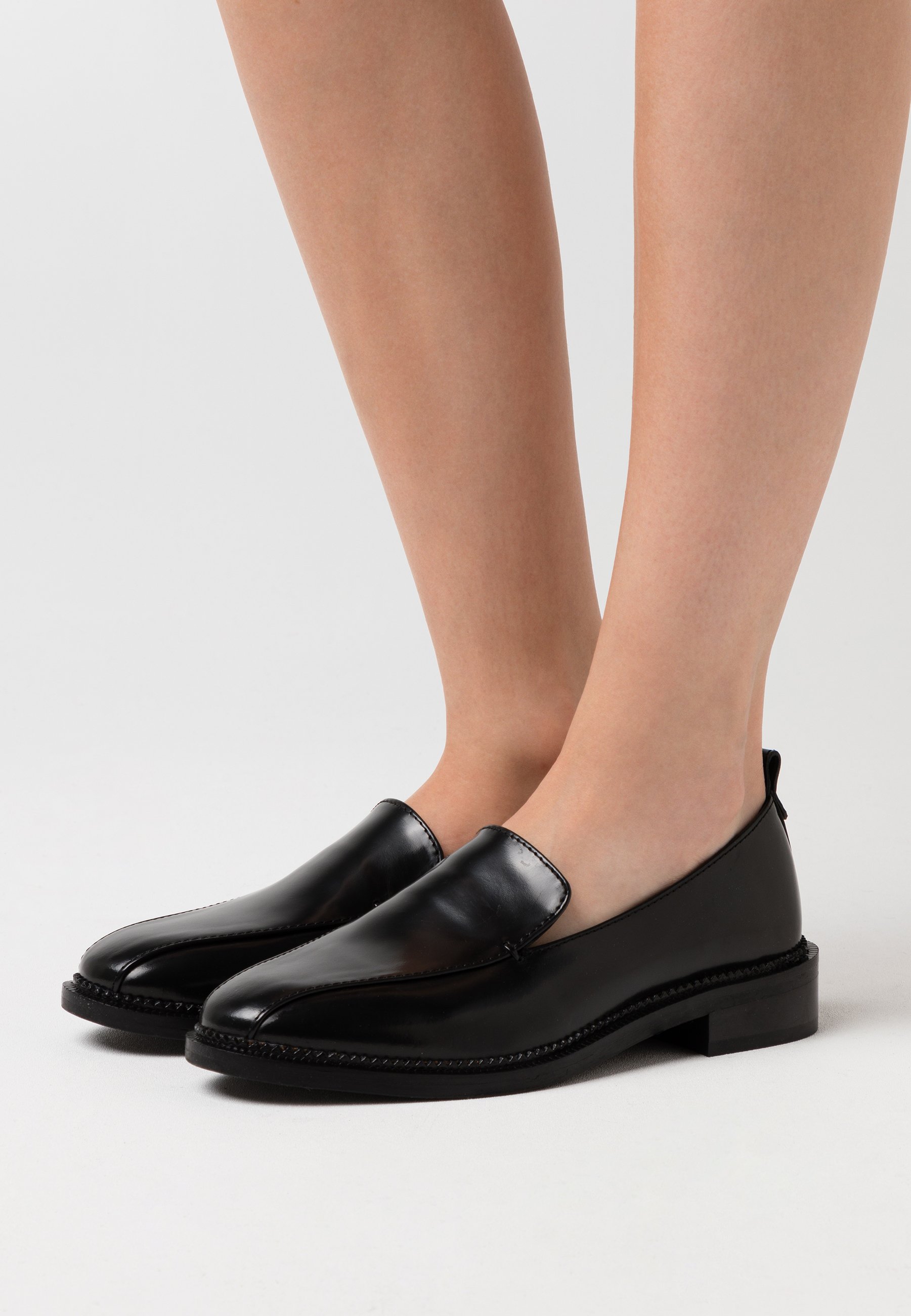 Zign Shoes : (ri)scopri le collezioni del marchio - Videdressing