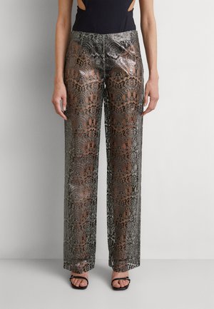 Vaillant TECHNICAL COATED LOW RISE TROUSERS - Kelnės - brown coated