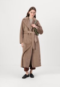 Guess ADA LONG  - Klasikinis paltas - taupe