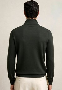 Reiss REGULAR FIT - BLACKHALL HALF-ZIP  - Pulover - dark military green