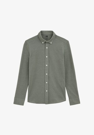 Zelená košeľa s dlhým rukávom vyrobená z mäkkej látky, s golierom na gombíky, prednými gombíkmi a jemným vyšívaným logom na hrudi.