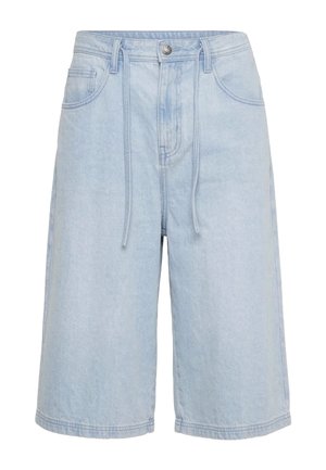 Hellblaue Jeans-Knielange Shorts mit Frontknopf, Reißverschluss, Gürtelschlaufen, Vordertaschen und Kordelzug am Bund.