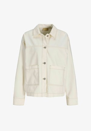 Jachetă off-white cu nasturi, mâneci lungi, guler, două buzunare aplicate în față și detalii vizibile de cusături.