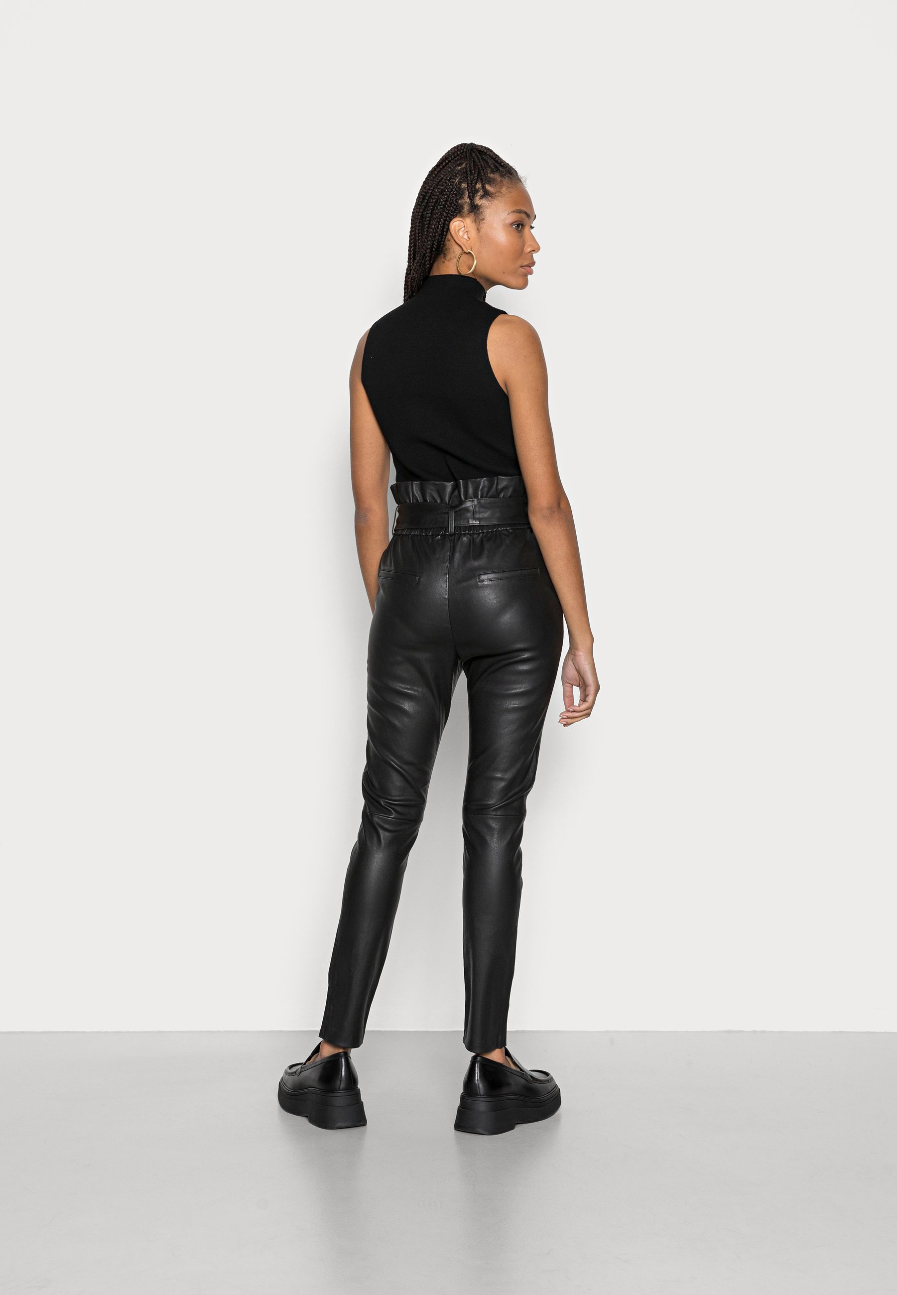 Ibana PENELY - Leren broek - black/zwart - Zalando.be