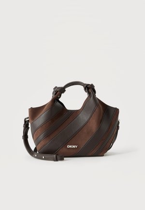 DKNY, PAULA TOTE - Sac à main - brown