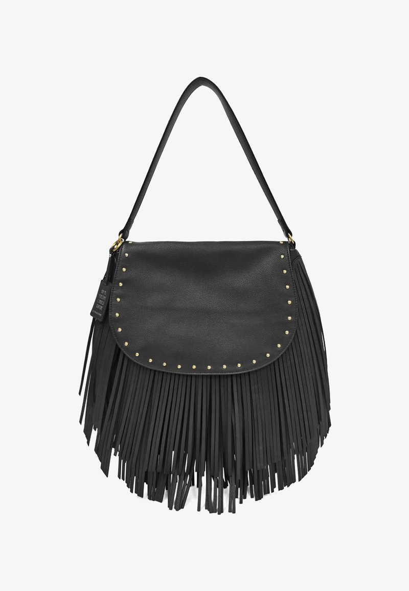 Borsa a tracolla in pelle nera con patta arrotondata, decorata con borchie dorate e lunghe frange nella parte inferiore. Include tracolla regolabile.