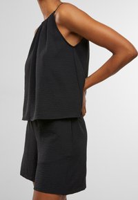 Urban Classics Kratke hlače - black