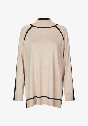 Beżowy sweter z wysokim kołnierzem, czarnymi przeszyciami na ramionach i bokach oraz ściągaczami na rękawach. Miękka tekstura i luźny krój.