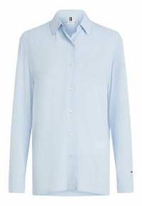 Camicia a maniche lunghe azzurro chiaro con colletto classico, caratterizzata da una texture liscia e un piccolo logo sul polsino.