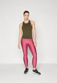 Under Armour MOTION TANK - Top - expedition green/black
