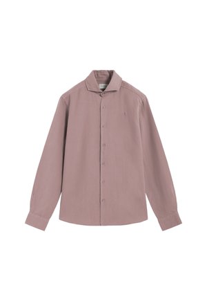 Camisa mauve de manga larga con botones, cuello y puños, mostrada extendida sobre un fondo blanco.