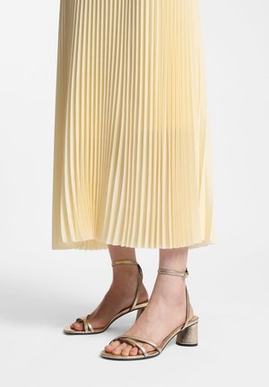 BOSS GRACEY_CHSANDAL50_LM - Riemensandalette - gold-coloured