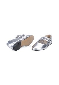 Desa CHIC PARTY READY - Riemchenballerina - silver