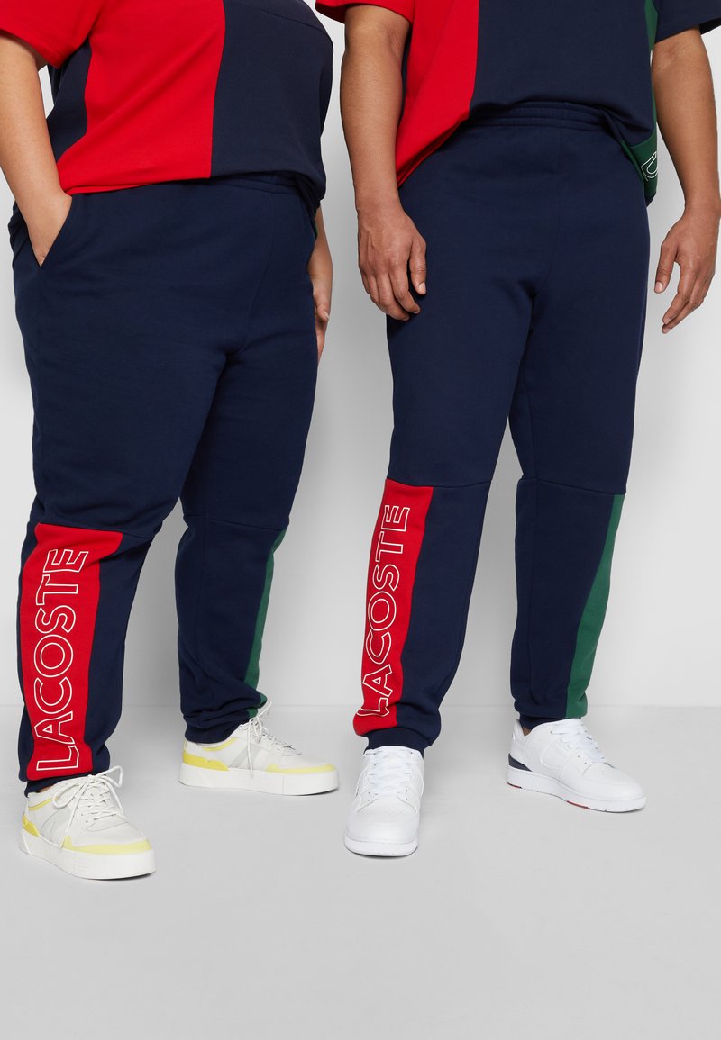 Herren Trainingsanzüge | Lacoste UNISEX Jogginghose navy blue/green/red/dunkelblau - LL31699 Herren Trainingsanzüge | Lacoste UNISEX Jogginghose navy blue/green/red/dunkelblau - LL31699