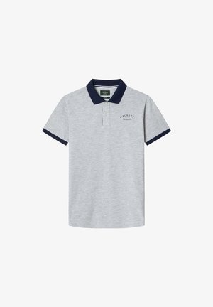 Polo grigio con colletto e polsini blu navy. Presenta una chiusura a tre bottoni e ricamo "Hackett London" sul petto.