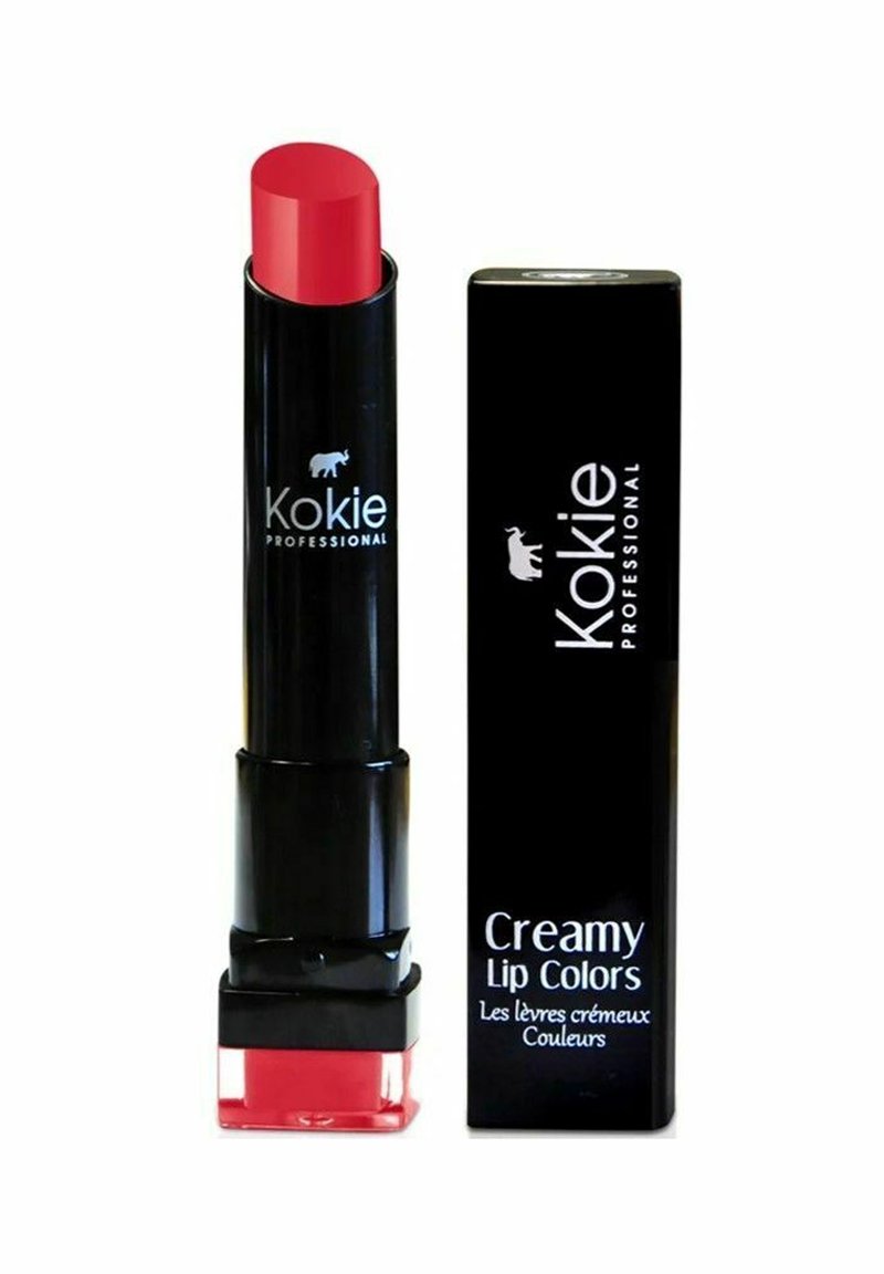 Kokie Professional cremet lipfarve i en sort dreje-tube med en lys rød stift, pakket i en matchende sort boks med labelen "Creamy Lip Colors."