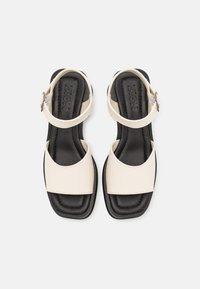 Zign LEATHER - Sandále na platforme - off-white