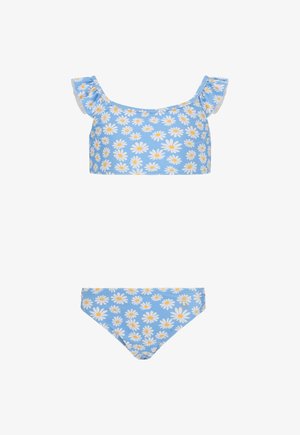 Blauwe bikini set met witte madeliefjes en gele centra; de top heeft gerimpelde bandjes, de onderkant is een eenvoudig, laag uitgesneden ontwerp.