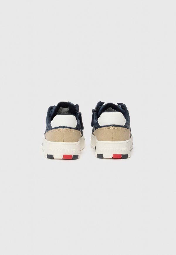 NATHAN UNISEX - Trainers3