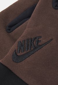 Nike Sportswear CLUB UNISEX - Gloves - baroque brown/black