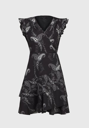 Schwarzes Wickelkleid mit weißem Paisleymuster, Rüschensäumen und geschichtetem Rockdesign. Hergestellt aus leichtem Stoff.