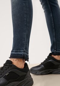 QS Vaqueros pitillo - dark-blue denim