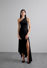 Ioannes Dzsörzéruha - black