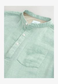 Non selezionato, green