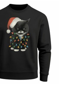 Schwarzer Sweatshirt mit einer grauen Katze, die einen roten Weihnachtsmannhut trägt und in bunte Weihnachtslichter eingewickelt ist, mit einem finsteren Gesichtsausdruck.